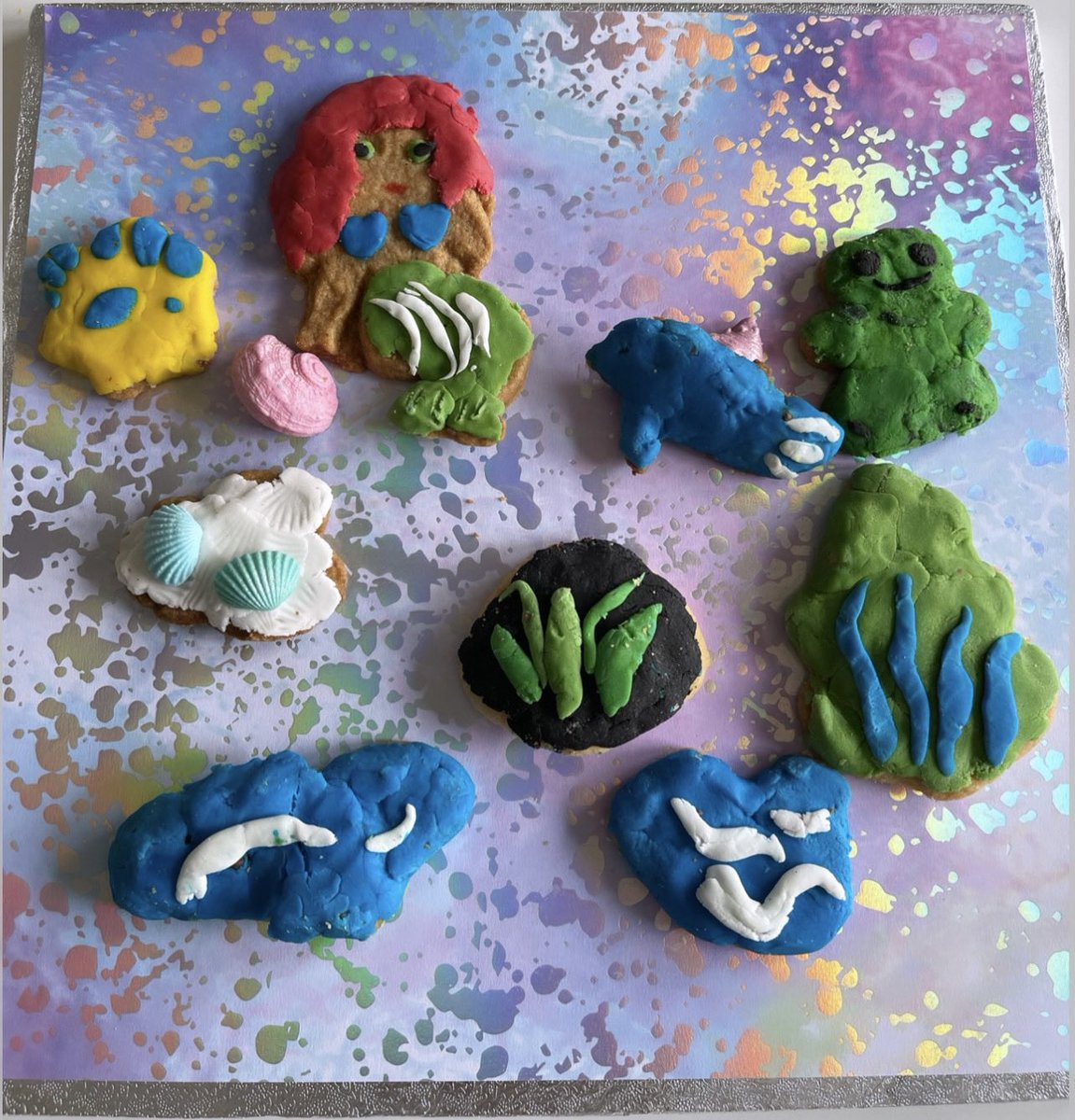 Another brilliant World Book Day baking activity! 📚 #THSchY4 <a href="/TalbotHeathSch/">Talbot Heath School</a> <a href="/THSch_Junior/">TH Junior School</a>