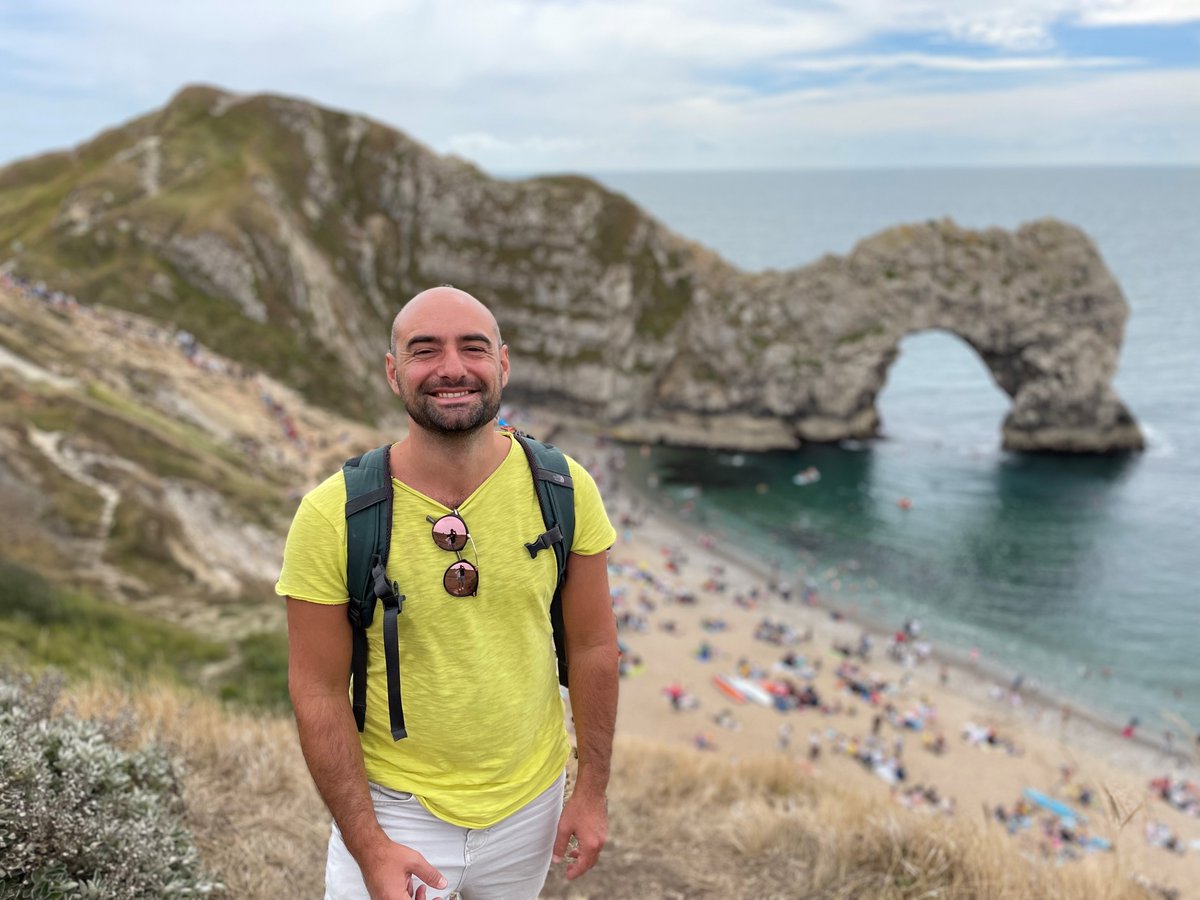 RuralAssetsUK's tweet photo. Meet the Team post! Here's @Davide_Natalini from @GSI_ARU
He's expert in #Complex #SocialEcologicalSystems & #CommunityResilience and keen #Traveller
In the project he coordinates #KnowledgeExchange between #research, #policy and #practice on #CommunityAssetTransfer #CAT https://t.co/25JIlWFiif