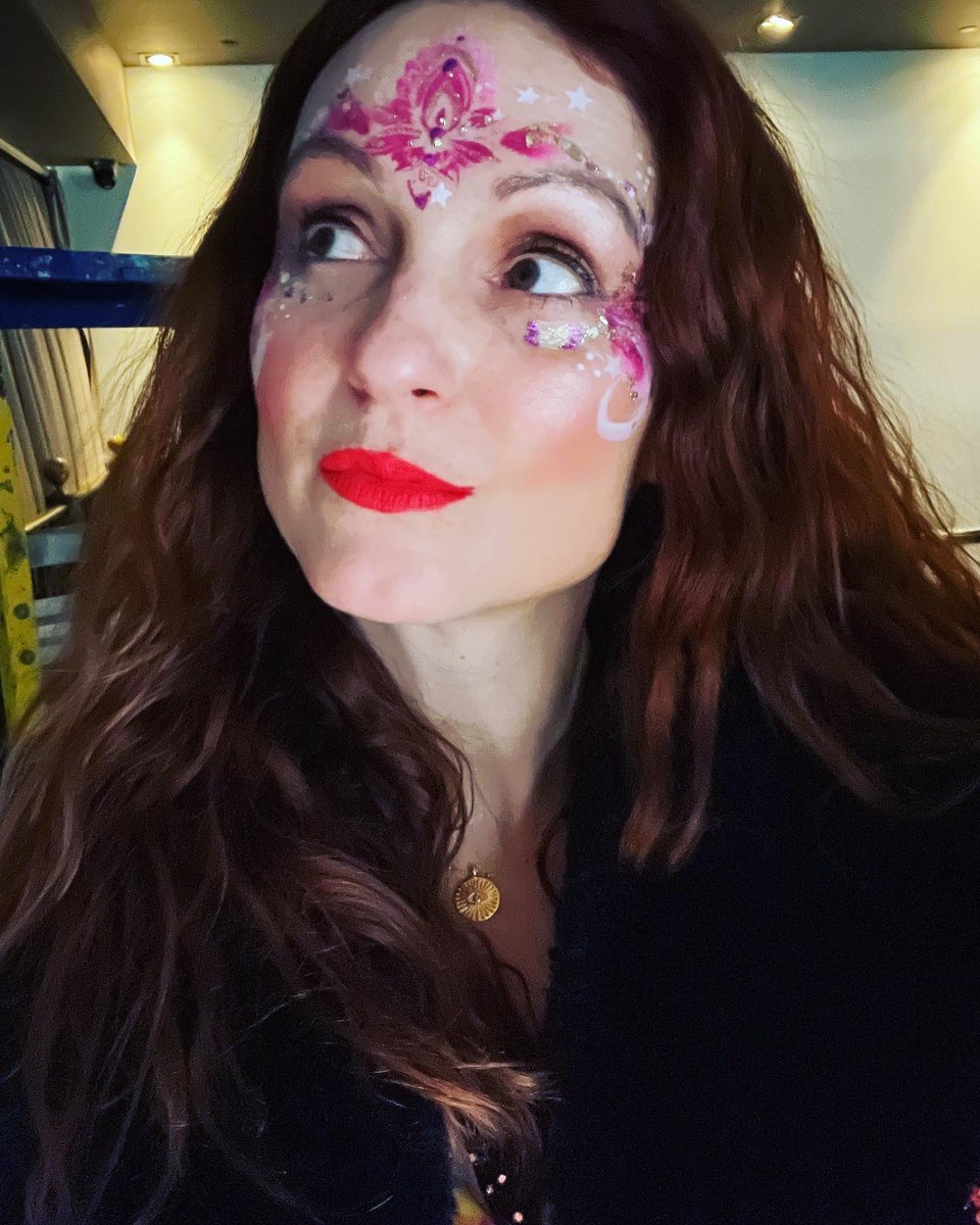 lisabondactress's tweet photo. Love London events are back. Had so much fun working for @BeyondRepairEnt this week #events #london #actress https://t.co/jVcypt8nIl
