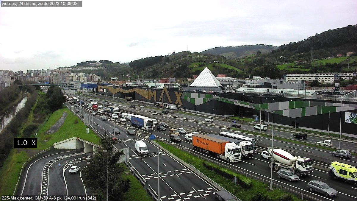 🚛🚙🚨 #Istripua #A8 km 124 #Barakaldo-n Muskizeko norantzan. ❌Bi errei itxita eta…