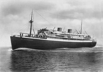 CruiseJipe's tweet photo. An early photo post card of the Johan van Oldenbarnevelt, later #TSMSLakonia. https://t.co/c3VRGxOaeo