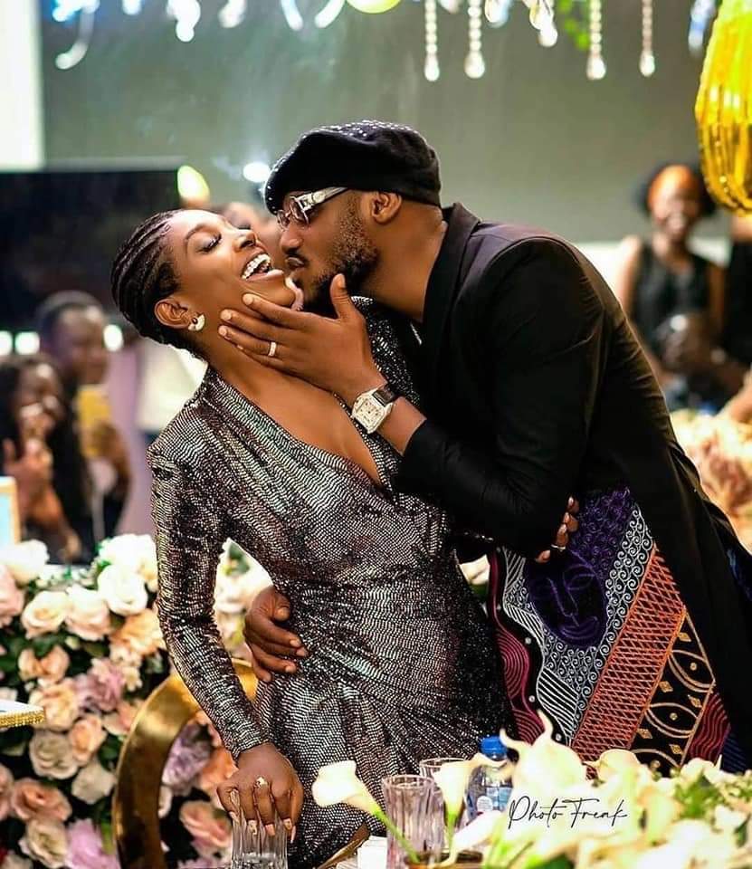 royalblogg's tweet photo. Happy 10 years wedding anniversary to 2baba and his beautiful wife, Actress Anni Idibia. Many more years in good health, wealth, soundmind. Amen🙏
#royalblog #Anniidibia #2baba https://t.co/FuP2eQG4Bf