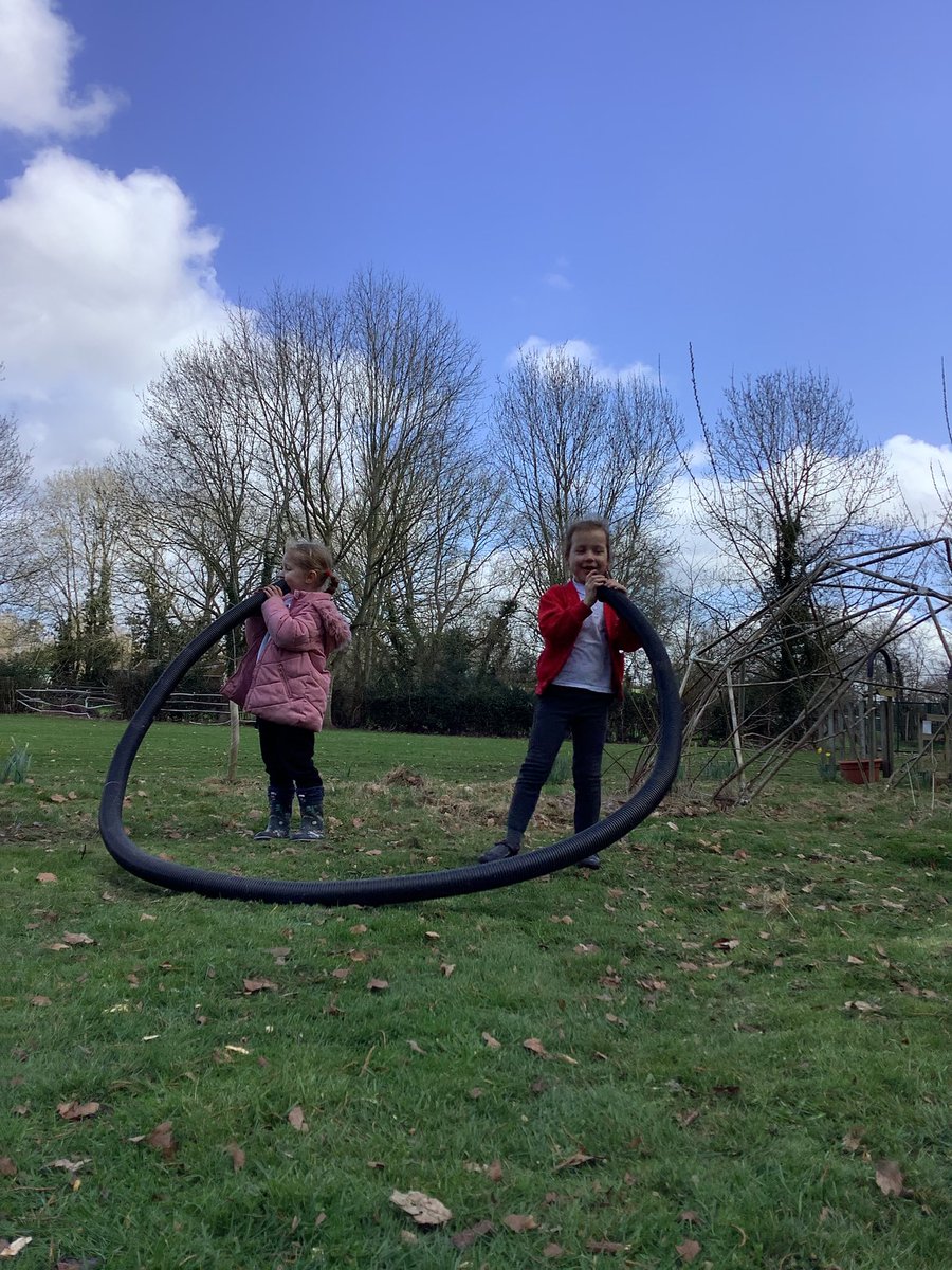 Barfordstpeters's tweet photo. Reception had fun looking in forest school investigating different shapes.
#bspeyfs https://t.co/4YpI69Lv5B