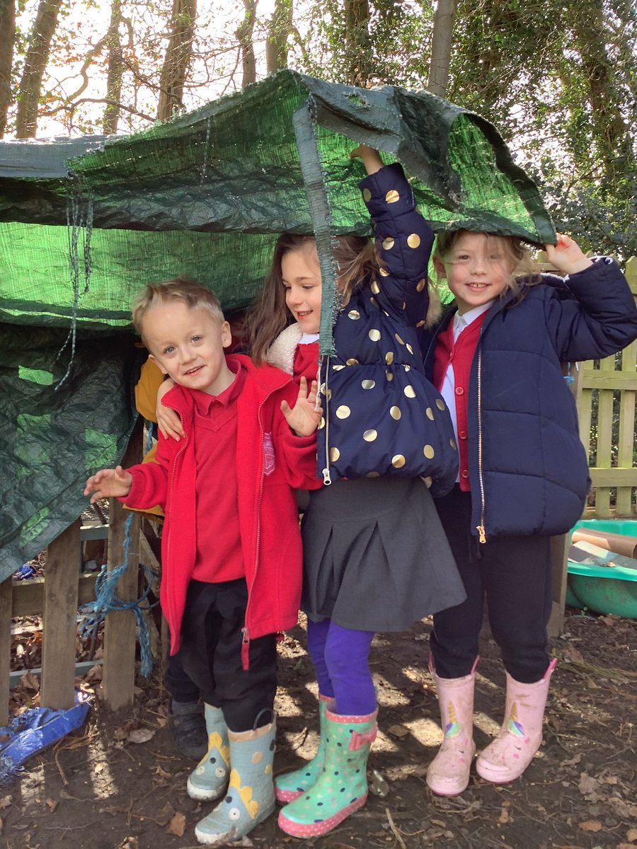 Barfordstpeters's tweet photo. Reception had fun looking in forest school investigating different shapes.
#bspeyfs https://t.co/4YpI69Lv5B