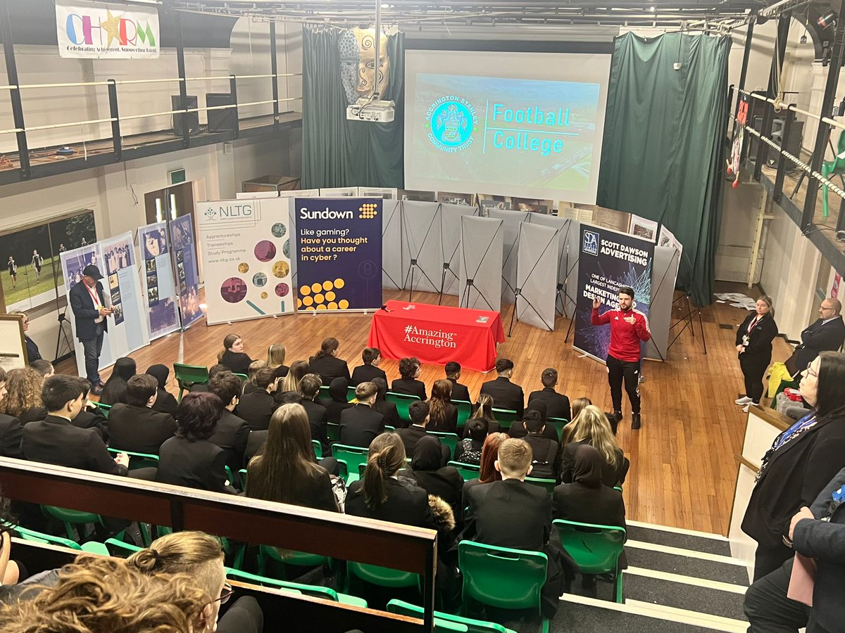 ⚽️ <a href="/ASFCcommunity/">Accrington Stanley Community Trust</a>'s Matt Parkinson talking to @Rhyddings pupils about the opportunities available at <a href="/ASFCcollege/">Accrington Stanley Football College</a>. #AmazingAccrington