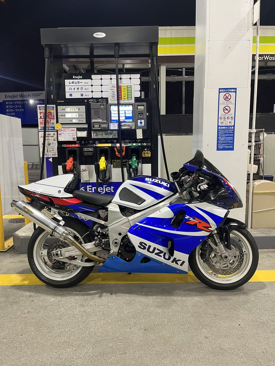 bbqtarooo's tweet photo. #今乗っているバイクを人に薦めますか

免許取り立ての初心者ライダ��達に強くお勧めしたい。 https://t.co/y4cvlYuXIo