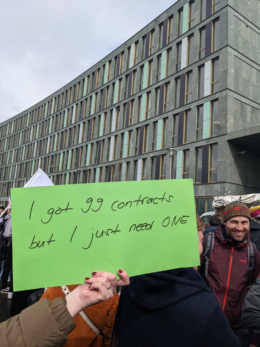 "I got 99 contracts but I just need one" - my favorite slogan today at the protest against #WissZeitVG. This law increases precarity and kills diversity. #IchBinHanna