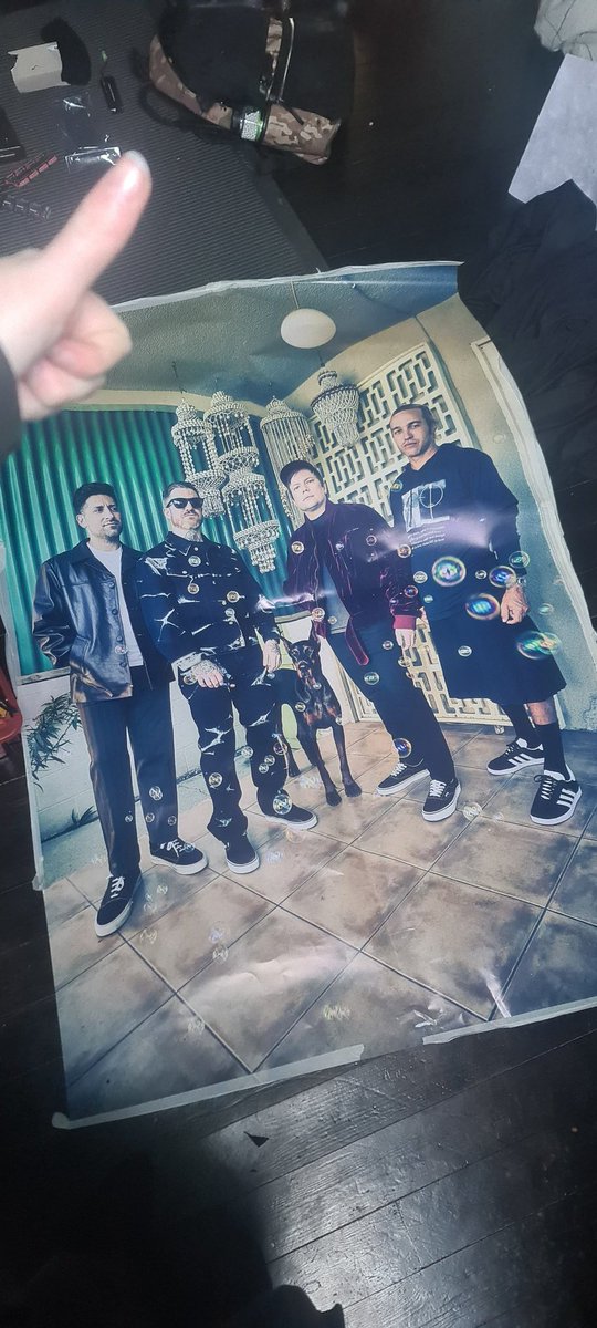 YoongaMin_'s tweet photo. A saga. @falloutboy @WorkmansDublin 
Took FOB home with me from the #workmans #ListeningParty #somuchforstardust @jxckjalex_ @oscarhackett_ie https://t.co/07VbyxVfsh