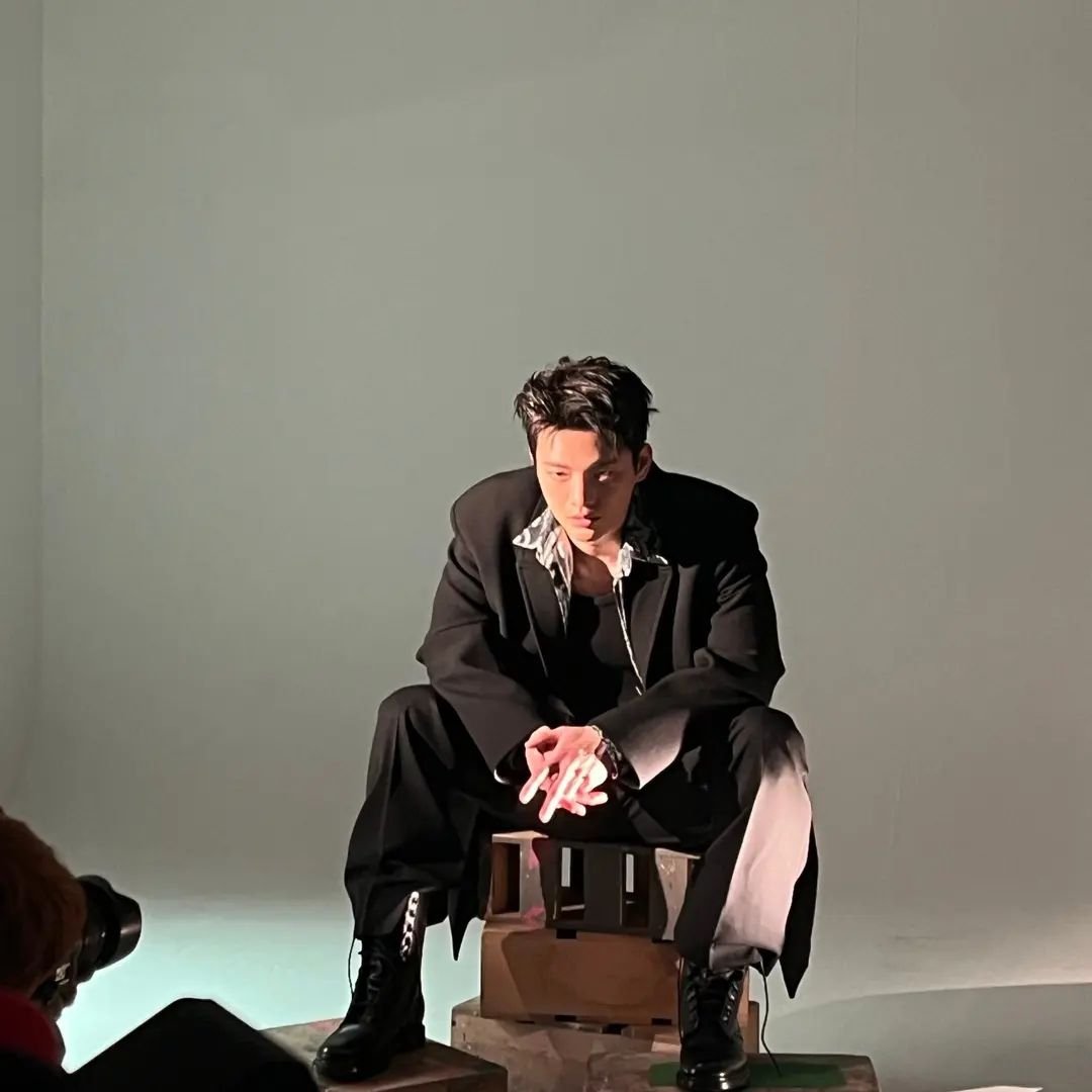 seoingukph1023's tweet photo. [📸] 032323 @/seo_cccc IG update

Friday is it 😍🥰 SeoInGuk 2nd magazines for Japan Magazine 韩流pia April issue ♡ The  end of Book feature♡  and their elegant pictorial focusing on those gorgeous charming eyes 🤩

#Repost from @seo_cccc  

#Japanmagazine #SeoInGuk https://t.co/bpxI5lpuEe