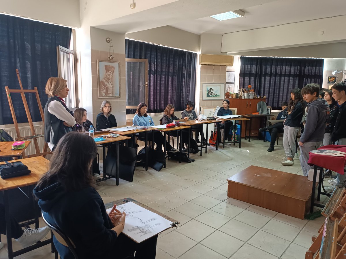 Okul tanıtımı gezimizden bir kaç kare..Okulumuz ogrencilerini ağırlayan @Aydinsosyalbilimler lisesi ve @Yukselyalova güzel sanatlar Anadolu lisesine teşekkürler...<a href="/yapiciserafetin/">Şerafettin Yapıcı</a> <a href="/sokemem/">Söke İlçe Milli Eğitim Müdürlüğü</a> <a href="/Aydin_MEM/">Aydın İl Millî Eğitim Müdürlüğü</a> <a href="/cengizaydin36/">Cengiz Aydın</a>