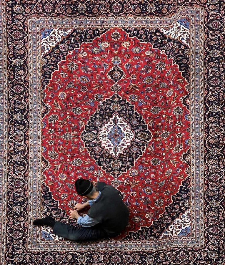 Biliniz ki, kalpler ancak Allah’ı anmakla huzur bulur.

| Ra'd Sûresi 28