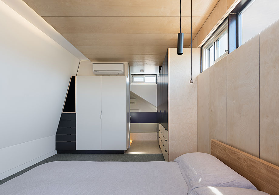 Interior_es's tweet photo. Archivo: Ampliación de una #casa en #Brunswick, por Drawing Room Architecture.
-> Fotografía: Daniel Fuge
-> https://t.co/Eb5BoMznEn
-> #houses #ampliacionesdecasas #houseextensions #interiores #interiors https://t.co/SeyVXAlPmZ