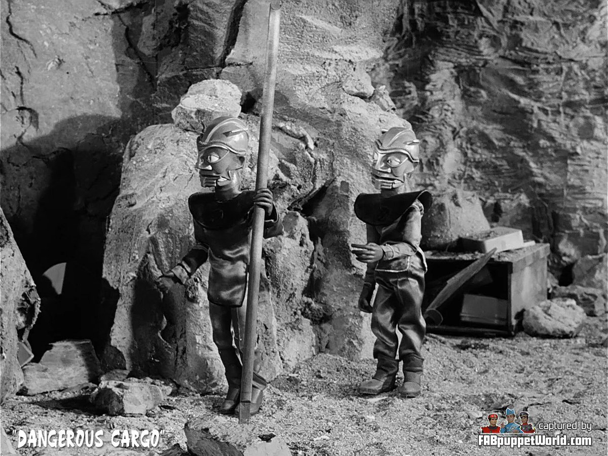 60 years ago, the Subterrains striked again and tapped the Fireball XL5 crew into an old mine shaft with a bomb about to explode.
S01E22 - Mar 24, 1963

#FireballXL5 #GerryAnderson #SylviaAnderson #supermarionation #puppets #marionettes #fpw #fab60
