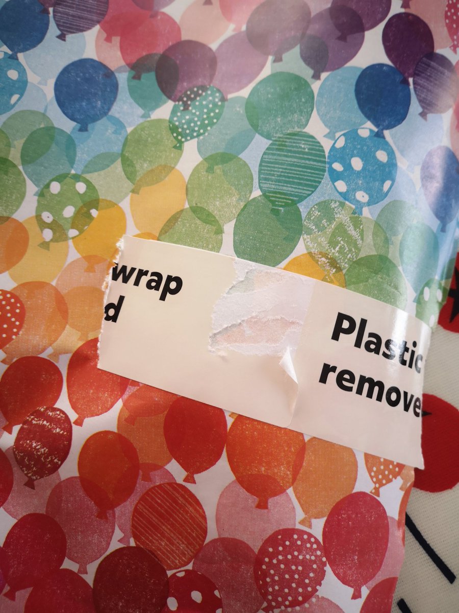 Heidikiddicare's tweet photo. @sainsburys are you kidding me??? Easy peel stickers. First few inches of the roll ruined! 🙄 https://t.co/qfbn54U4J8