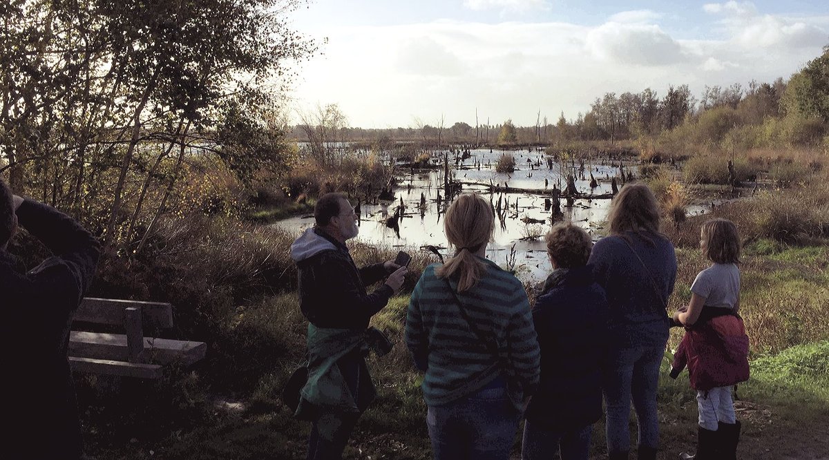 Lekker wandelen door de Peel <a href="/LandvandePeel/">Land van de Peel</a> 'while talking English' Zondag 26 maart is de maandelijkse <a href="/walk_english/">Walk English</a> Tevoren aanmelden via walkenglish.nl Start vanaf Hoeve Willem III Helenaveen. landvandepeel.nl/nl/de-regio/de…