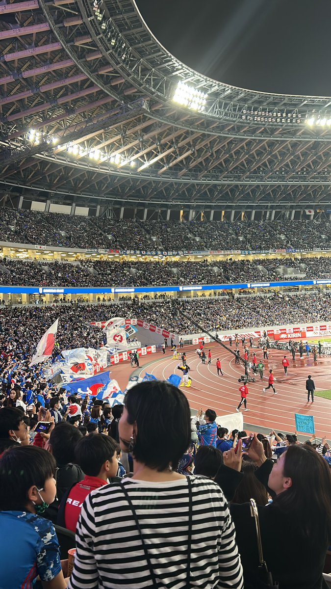 messon_efoot's tweet photo. vsウルグアイ戦きてますー！
久々の代表戦楽しみや😆😆
#日本代表 https://t.co/n1MVyspuno