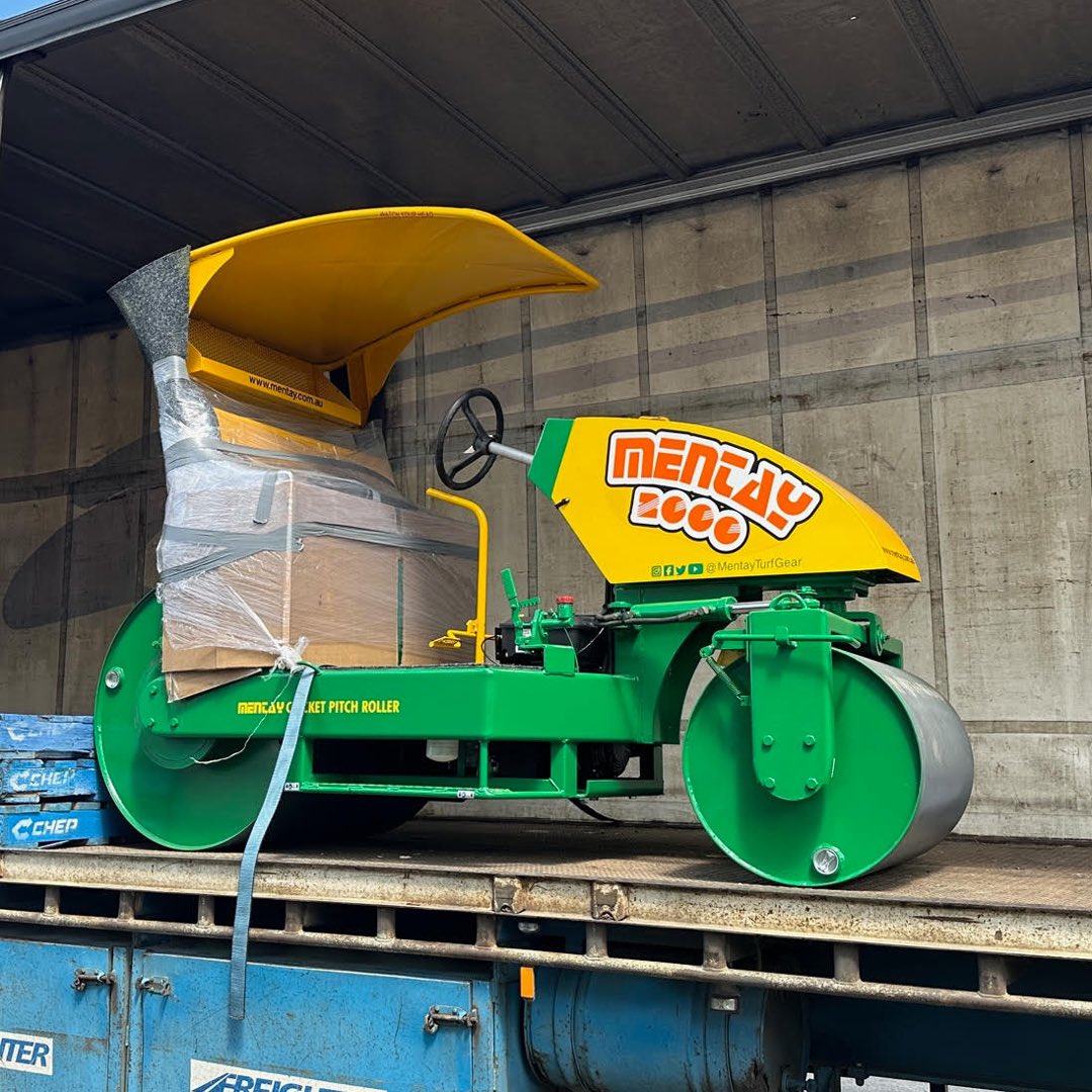 This week we have Saint Ignatius' College Riverview receiving a refurbished Mentay 2000, up in New South Wales.

#cricket #mentayturfgear #nsw #turf