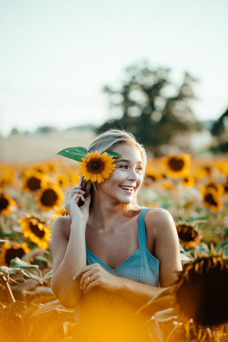 flex_friend's tweet photo. 🌞 Soak up the sun!
Vitamin D is crucial for boosting testosterone levels.
Get outside and enjoy some sunlight to help your body produce this essential hormone.
#VitaminD #SunshineBoost https://t.co/UrXOfLawHv