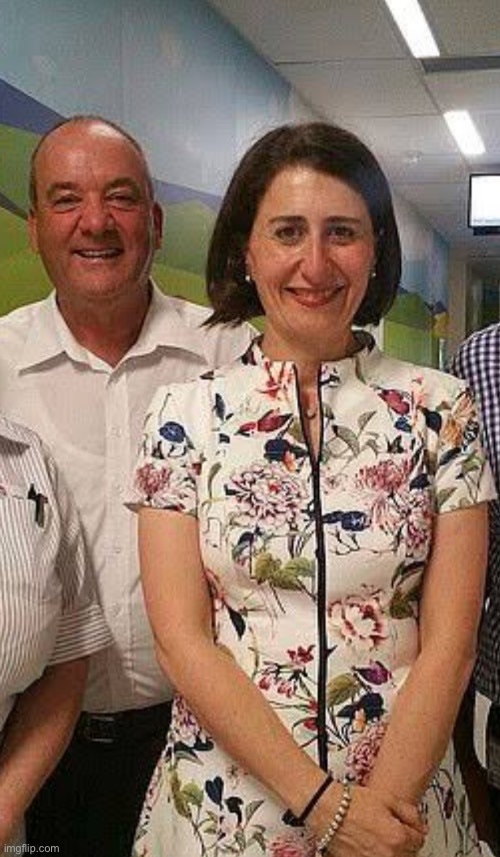 madameshawshank's tweet photo. @Flippa741 What a network
#JohnBarilaro set up $300million fund
#StuartAyres pushed for $5.5million grant to Aus Clay Target Assoc, which just happened to be in Wagga. Daryl Maguire territory 😉
Freshly minted Treasurer #Perrottet signed off on both
#nswelection
#ICAC
#LNPNeverAgain https://t.co/GlqPp61dzr