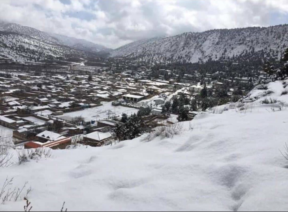 Rabiyanazar_'s tweet photo. Ziarat Today! Allah-O-Akbar 🥺🫶🏻🥶 https://t.co/rjRIoUMnkz