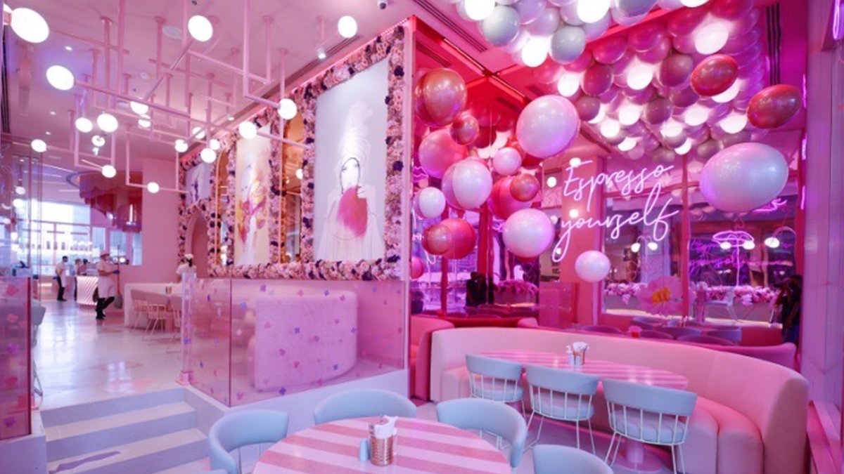 studionlighting's tweet image. EL&amp;amp;N London has opened its hip and chic doors in Dubai, and we were so excited to have the opportunity to design a lighting scheme for this global Instagrammable café and brand. Read here: lnkd.in/emNuj-gU
#elancafe #dubai #studion #lightingndesign #simplylight