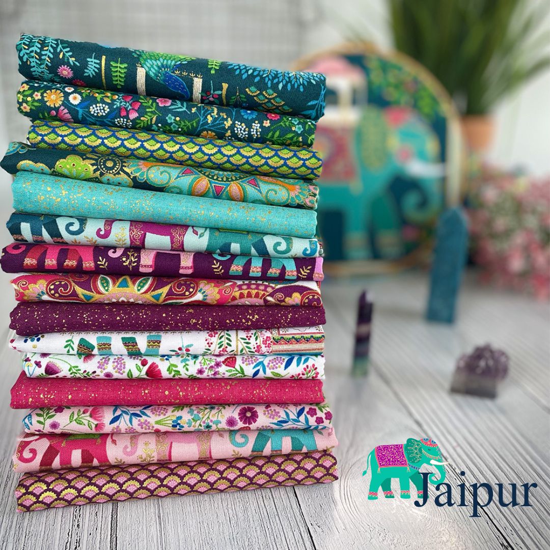 PlushAddict's tweet image. &quot;🎉New Arrivals Alert🎉 
Vibrant elephants &amp;amp; pretty florals with gold detailing now in from #Makower

Get your 10-inch panel &amp;amp; try the free quilt project by Lynne Goldsworthy! Perfect for home decor bit.ly/3K4uFcI

#Jaipur #Makower #FreeQuiltPattern #DIYdecor 🐘💐🧵
