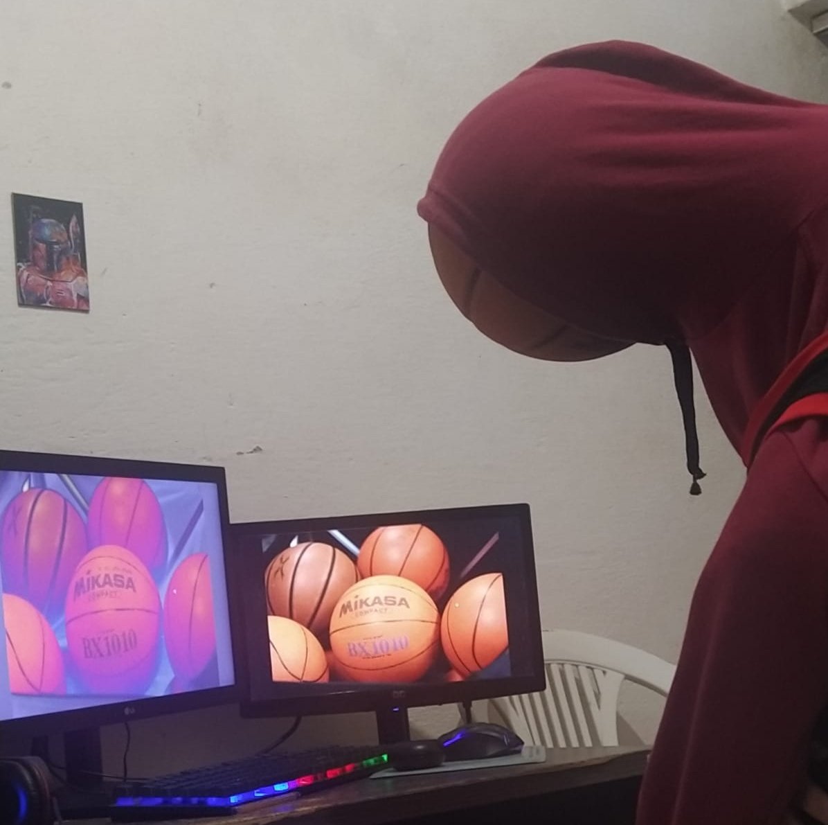 Sadtors's tweet photo. *Raptors perde*

eu: NUNCA MAIS VOU PENSAR EM BASQUETE NA VIDA, AINDA MAIS ESSE TIME

eu em dia de jogo depois: https://t.co/IkcKjJT9I1
