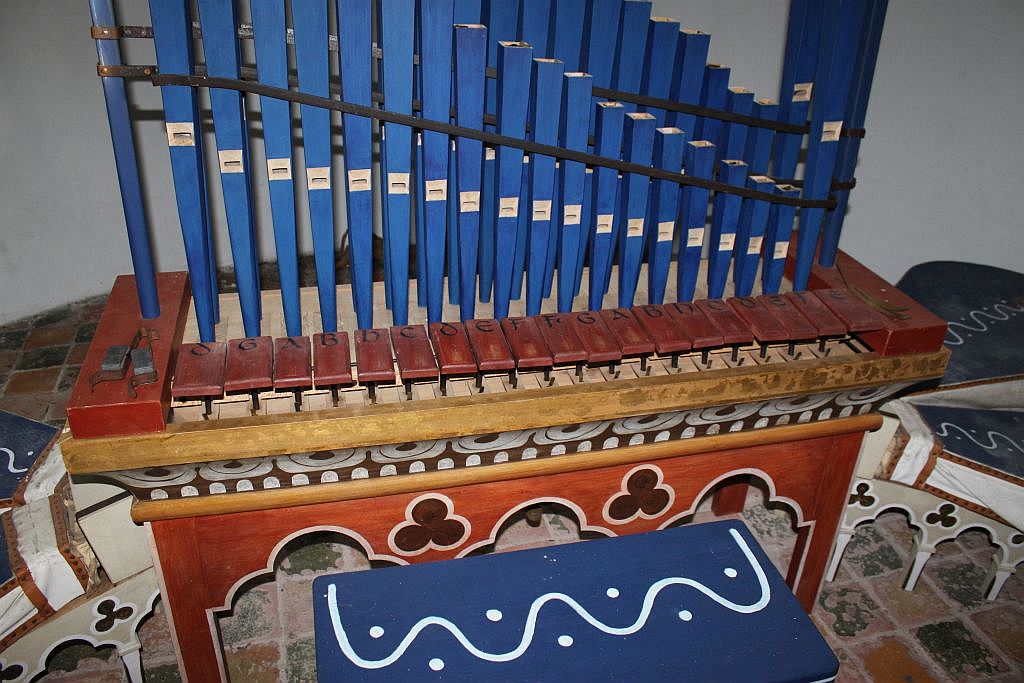 Voorafgaand aan Hellums Paasspel (Goede Vrijdag) door @SuperLibrum , is het Rutland orgel van 28 maart t/m 7 april te bekijken tijdens de tentoonstelling Zwijgend Goud in de <a href="/Akerk_nl/">Akerk</a>. tickets.akerk.nl <a href="/GroningerKerken/">Groninger Kerken</a> <a href="/kerkalspodium/">Kerk als Podium</a> #orgelconcert #bijzonderorgel