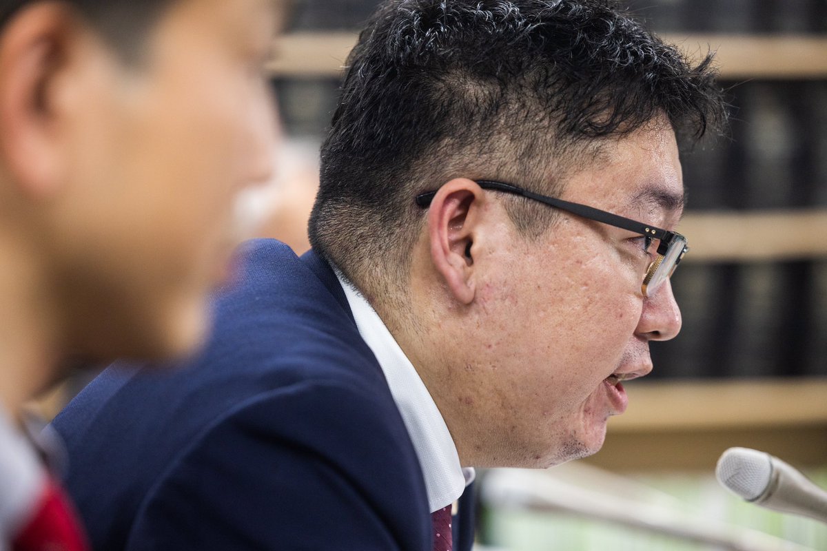 juntsuboike's tweet photo. 判決後の会見で「妊娠して悩んでいる女性を捕まえたり刑罰を加えたりしない社会に変わってほしい」とリンさん。石黒弁護士は「多くの技能実習生は孤立と隣り合わせ」「孤立に追い込まれないよう政府が後押ししていかなければならない」と述べました。https://t.co/2X44B8LZpI https://t.co/g8qUi1u1D5