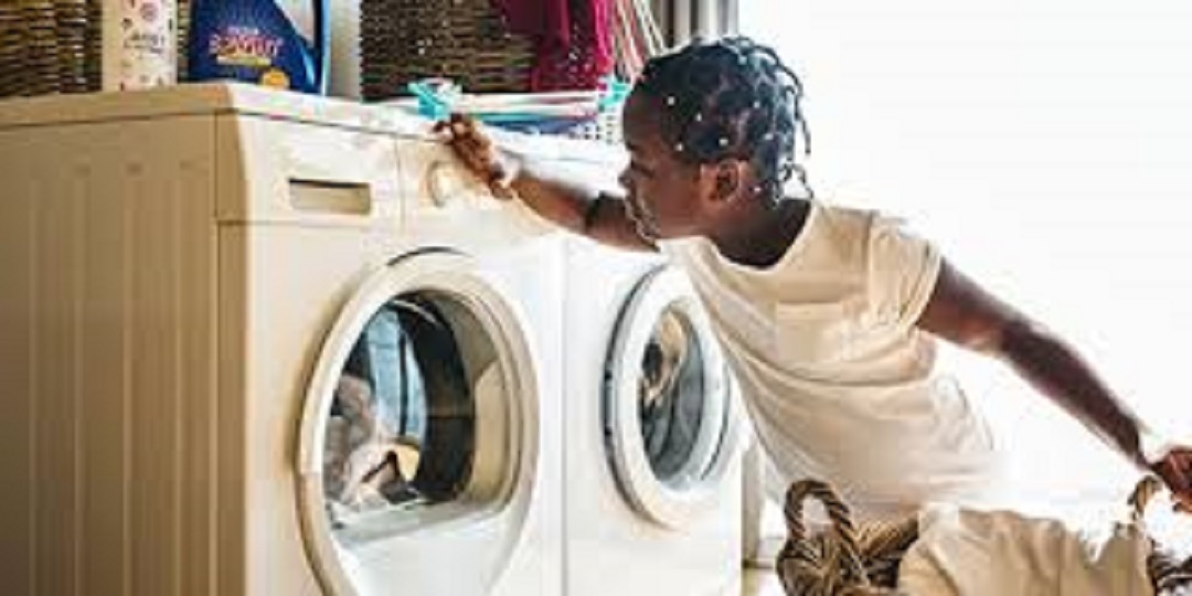 Some laundries have employees that serve the customers. Discuss with Distributor for SpeedQueen Laundry Machines. 
#laundrymachines
#speedqueen
#laundromats
#laundrybusiness
#commerciallaundry