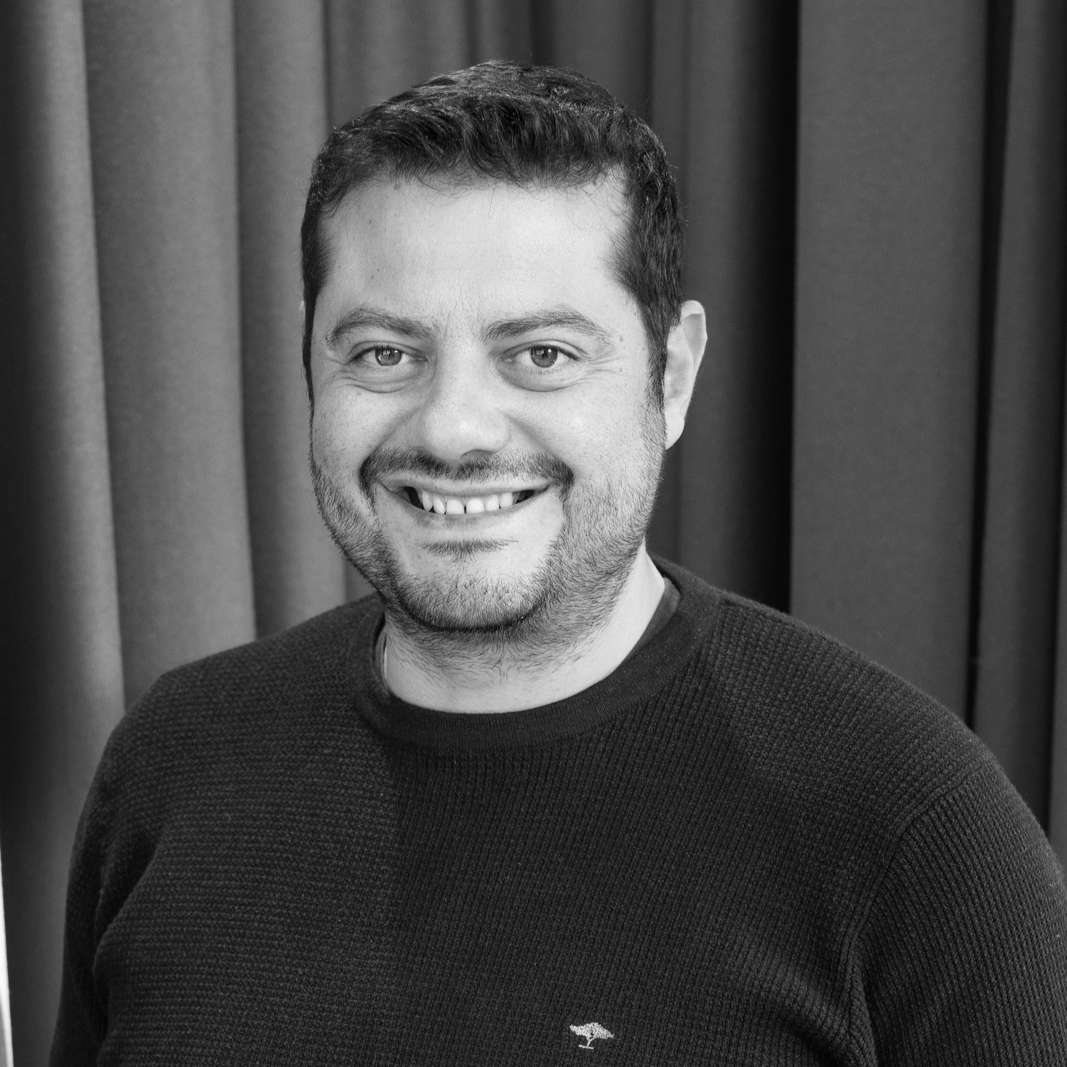 Innovaud's tweet photo. Dès le départ, en choisissant le nom @QoQa_ch, Pascal Meyer a choisi la singularité 🦦 Au micro de "Génération Do It Yourself", il revient sur l'histoire de #Qoqa 👉 https://t.co/ZRqN4GnSiZ #VDTech #SwissTech #ecommerce https://t.co/Qw4mVRTkT9