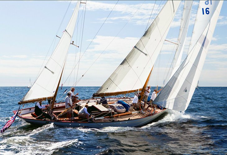 NauticaReport's tweet photo. Dorade, 1930: uno yacht rivoluzionario per l'epoca
https://t.co/uiuZHWotLQ
#Dorade #yawlMarconi #OlinStephens #minnefordyachtyard #veledepoca #barchedepoca #vintageyacht https://t.co/scEmmV0H2d