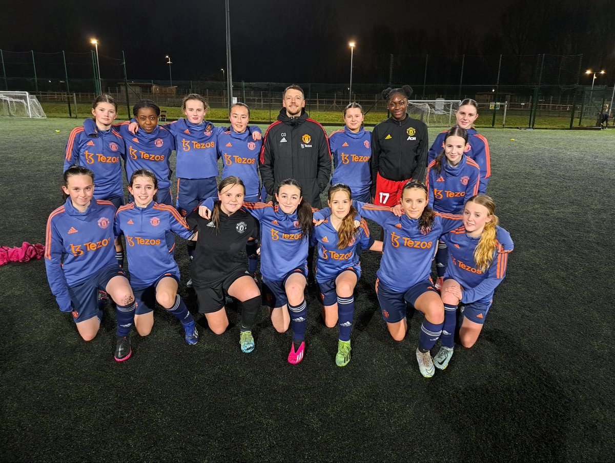 MU_Foundation's tweet image. It was a pleasure to welcome @ManUtdWomen’s first-team coach Carl Green to @EcclesSFCollege, home of the #RegionalTalentClub, recently ⚽

Carl led an inspiring masterclass session with the Under-14s which the girls absolutely loved 👏

#MUWomen 🔴