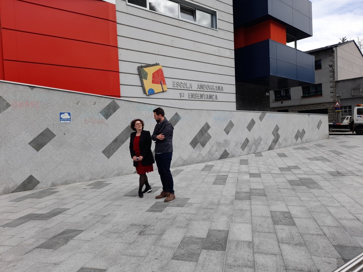 <a href="/Som_Accio/">ACC!Ó</a>, a favor de l'educació obligatòria fins als 18 anys amb més propostes d'FPs <a href="/JudithPallares/">Judith Pallares</a> #EG2023 #Andorra tinyurl.com/yppejtmj