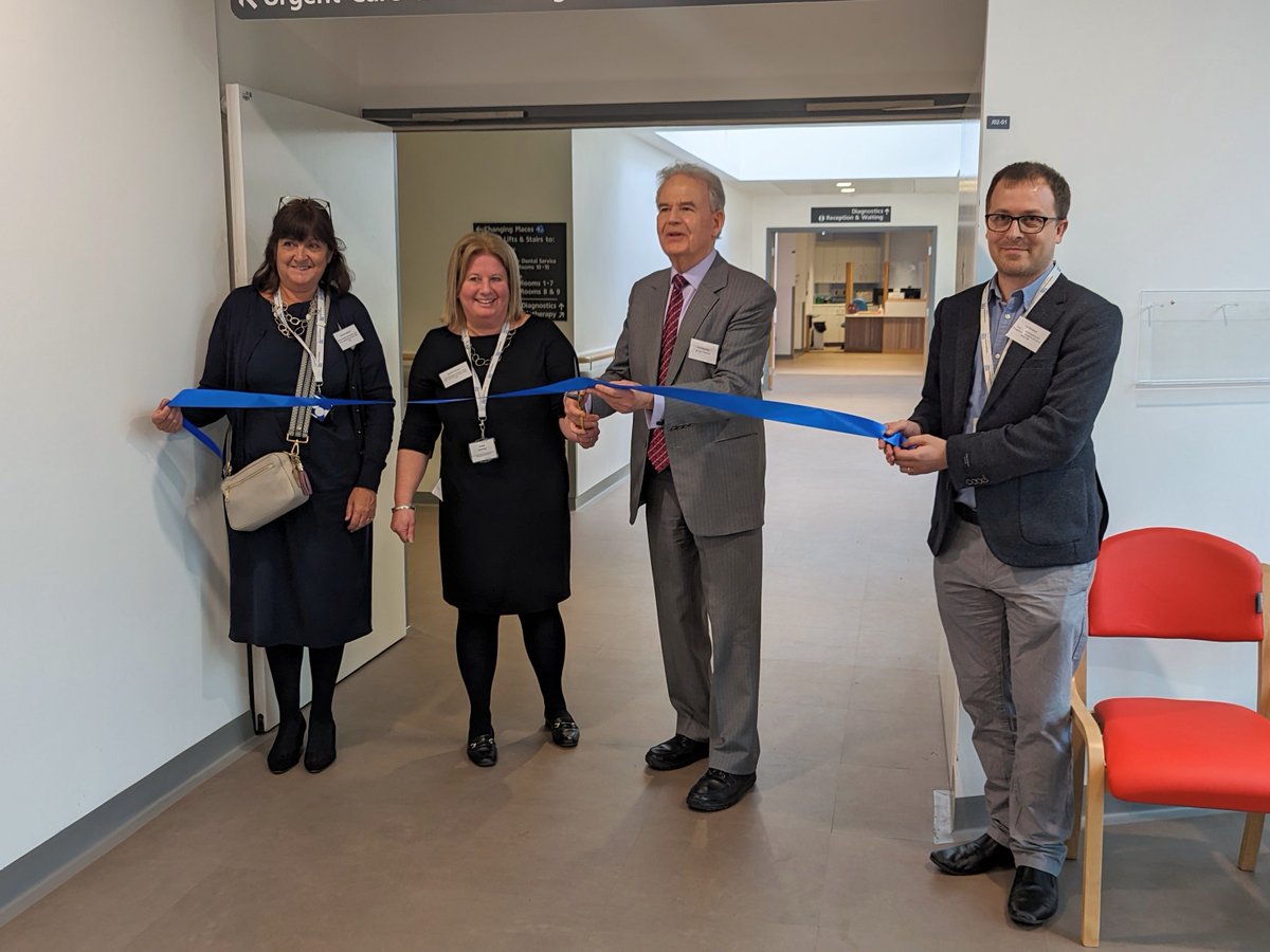NHSProperty's tweet photo. 🌟 Officially open 🌟 The new Hythe and Dibden War Memorial Hospital - which began welcoming patients in November last year - includes a fantastic new diagnostics suite with X-ray and ultrasound services offered to patients. 

👉https://t.co/Bl5VDfMr7h

#BuildingforHealth https://t.co/2a1u5FuNAw