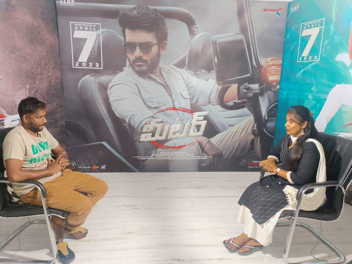 shreyasmedia's tweet image. #Meter director #RameshKaduri Kick-started promotions by giving interviews to leading web channels @greatandhranews, @telugufilmnagar, @tfpcin &amp;amp; #FridayPoster. ❤️ 

#MeterOnApril7th 
@Kiran_Abbavaram @AthulyaOfficial @ClapEntrtmnt #SaiKartheek @MythriOfficial @SonyMusicSouth
