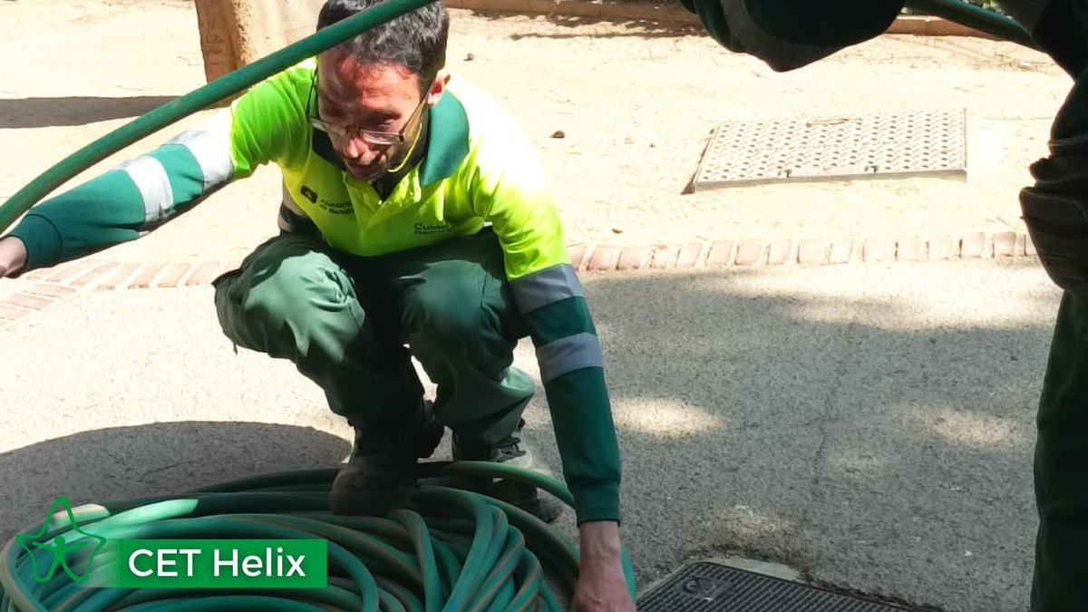 helixvivelloc's tweet photo. 👉 Aquesta setmana #formació #continuada als equips de #treball de #jardineria de @helixvivelloc #Barcelona
#professional #qualitat #millora #contínua #cet #capacesdeMOLT #espaisverds
@Vivelloc #40anys #serveis https://t.co/fKXUqmWJlq