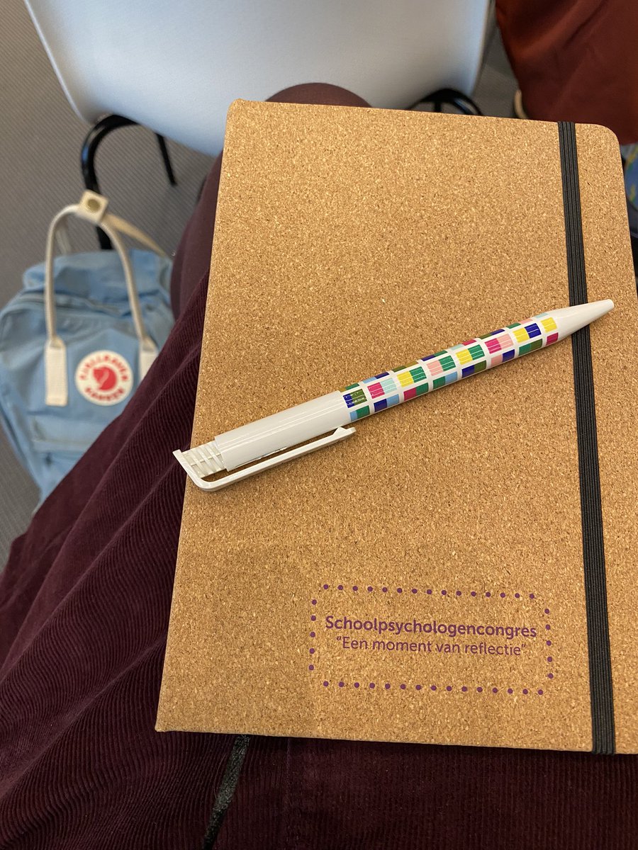 Bakker_MCQ's tweet image. Inspiratie opdoen! 💜 #sp2023 #debasisoporde #schoolpsychologen