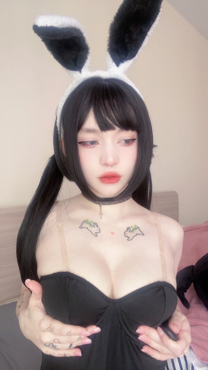 Xkalty Love 🍆|💦 Top 1.3% 0NLYF/\NS🔥 on Twitter: "RT @peachyyankiiof: chilling or chilling with