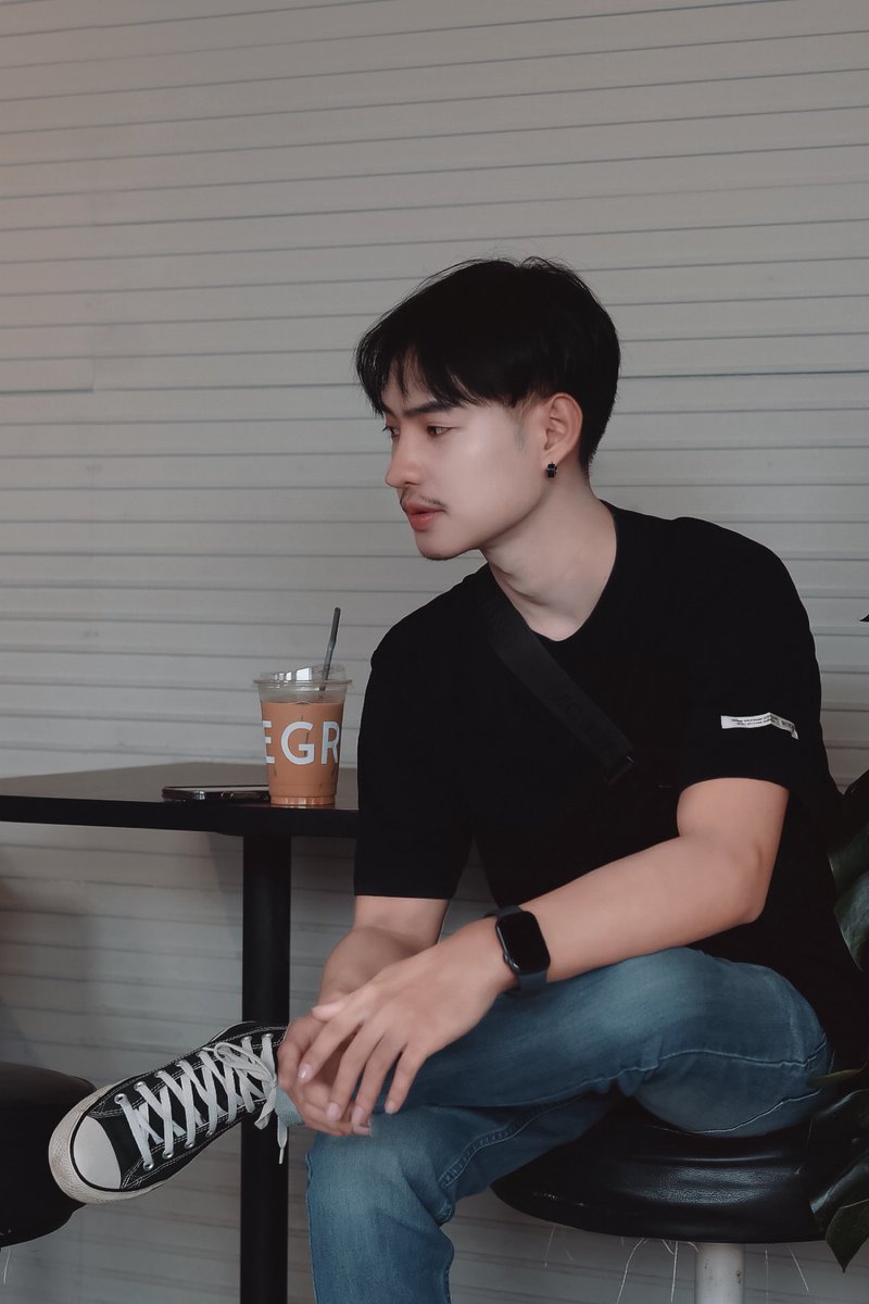 PRINCE_BESZ's tweet photo. ไม่ชอบให้มองหน้า ชอบให้มองอย่างอื่นมากกว่า😜 https://t.co/JqDuR8Hgua