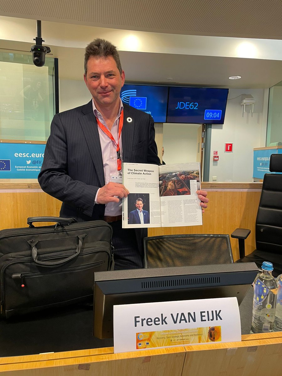 𝐓𝐡𝐞 '𝐒𝐞𝐜𝐫𝐞𝐭 𝐖𝐞𝐚𝐩𝐨𝐧 𝐨𝐟 𝐂𝐥𝐢𝐦𝐚𝐭𝐞 𝐀𝐜𝐭𝐢𝐨𝐧'
Our very own Freek van Eijk, Holland Circular Hotspot director, was interviewed by Tosca Ballerini, Materia Rinnovabile/Renewable Matter in light of the ECESP annual conference.
Read more: hollandcircularhotspot.nl/news/interview…