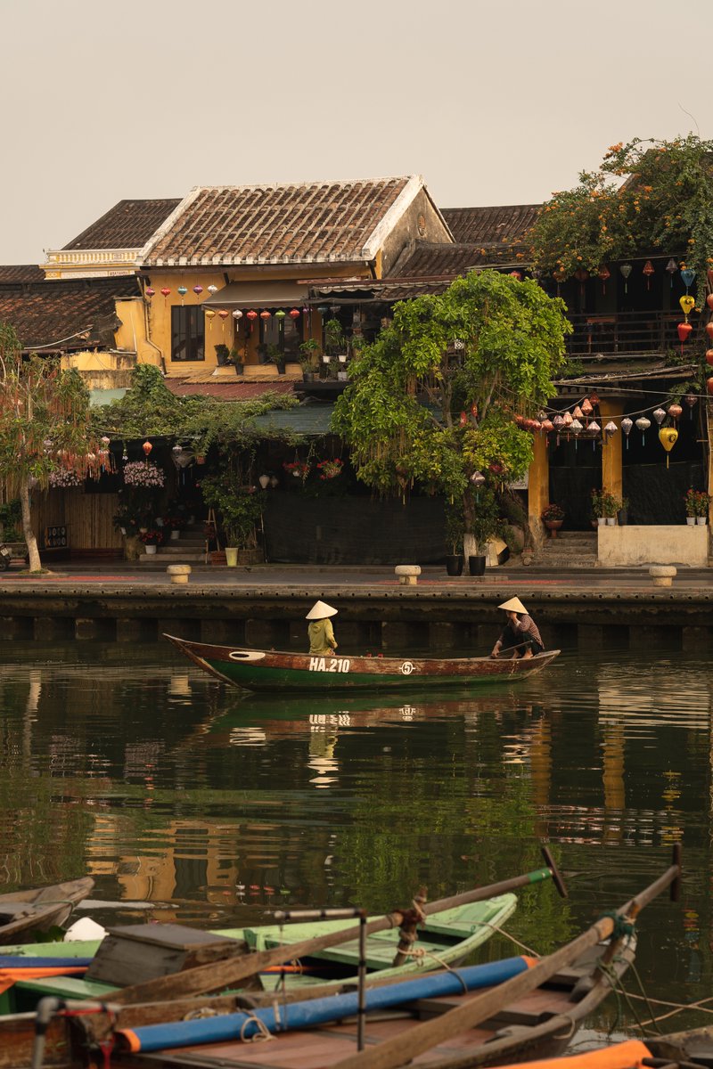 Al__Mills's tweet photo. Here's some images from a recent trip to Vietnams ancient town of Hoi An. Waking up early is definitely a must if you'd like to explore without the crazy crowds. 
#hoian #Vietnam #vietnamtravel #Vietnamese https://t.co/1gmBpoKJy5