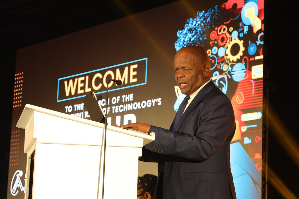 CommsZA's tweet image. Minister of @CommsZA ,Hon. @MondliGungubel_ delivered a resounding address at the Launch of the TUT AI Hub today, putting emphasis on the economic sector can be enhanced through a series of catalytic projects using new technologies.

#TUTAIHub
#AfricaAI4all
#AfricanAI