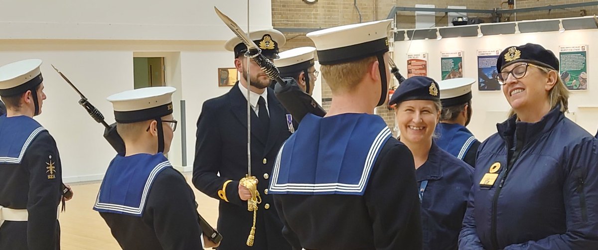 HMS FLYING FOX tweet media