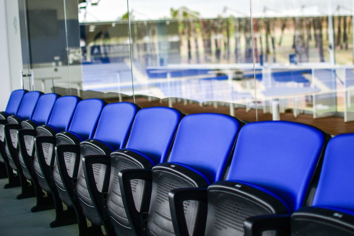 EuroSeating_Int's tweet photo. 🔵 El Alcoraz, estadio de futbol de la SD Huesca💥 con butaca MAIA para la zona general premium, donde disfrutar del fútbol desde la comodidad y el diseño en un ambiente exclusivo 🤩
#EuroseatingaroundSpain #nolimitstoinspiration #euroseating #somosfabricantes #wemanufactureseats https://t.co/nys0MC8xoL