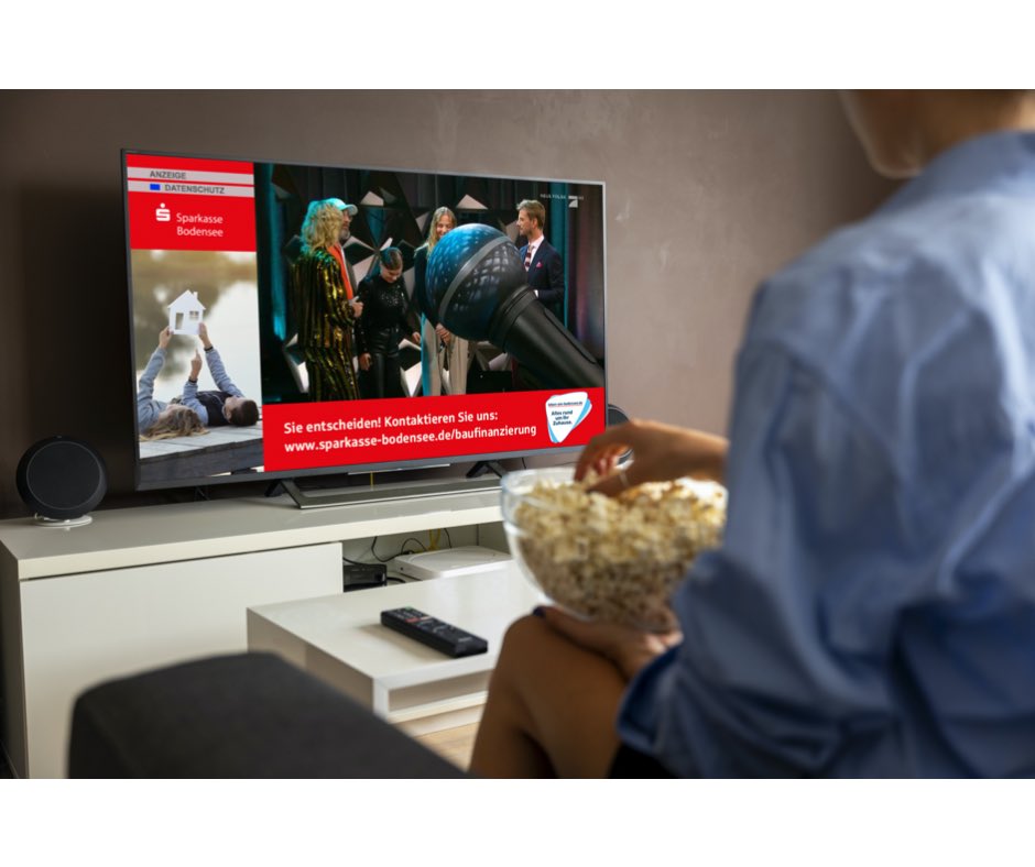 smartlocalmedi1's tweet photo. Unser Kunde die Sparkasse Bodensee bewirbt aktuell das Thema "Baufinanzierung"🏡

Das Ganze über #Addressabletv lokal und ohne Streuverlust auf den Sendern #Sat1, #ProSieben, #KabelEins, #SIXX, #Sat1Gold, #ProSiebenMaxx #KabelEinsDoku und bei Joyn.

https://t.co/QNi58bkXDi https://t.co/jPhJIqG4O8
