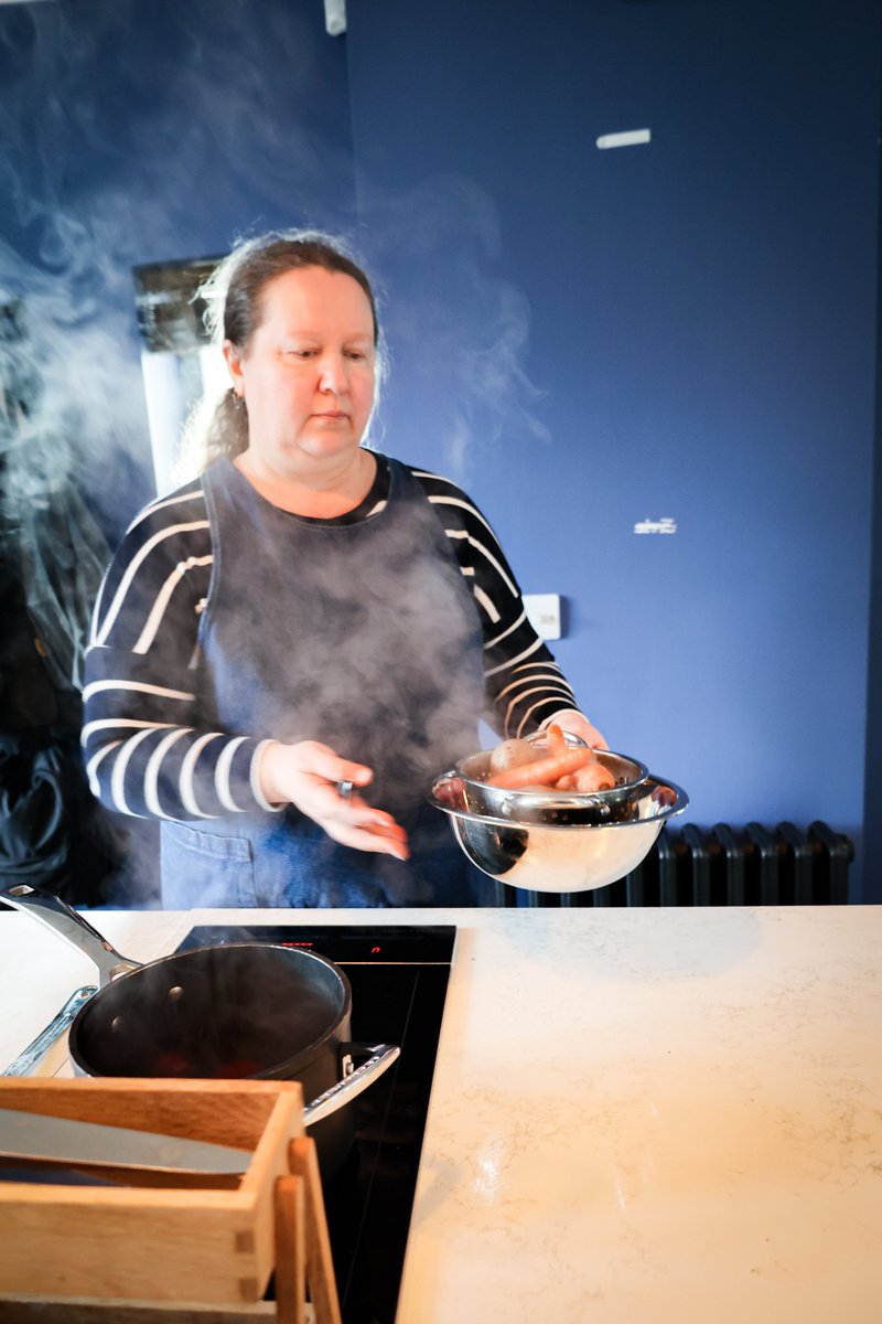 SundMuseum's tweet image. We had a fabulous time with @LifeKitchen and Coastal Cuisines creating new Pyrex recipes last weekend.

Look out for three new Pyrex recipes cards in the next few weeks! 

Explore our other #Pyrex100 recipes 👇
sunderlandculture.org.uk/pyrex100/