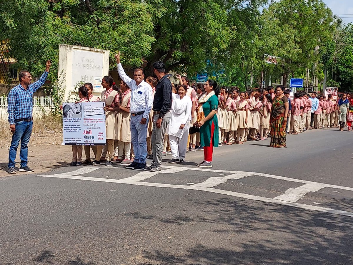 SbccGrup's tweet photo. Today world TB DAY celibration at phc Vahelal with education awerness and screening about tb https://t.co/lE74sKLHWc