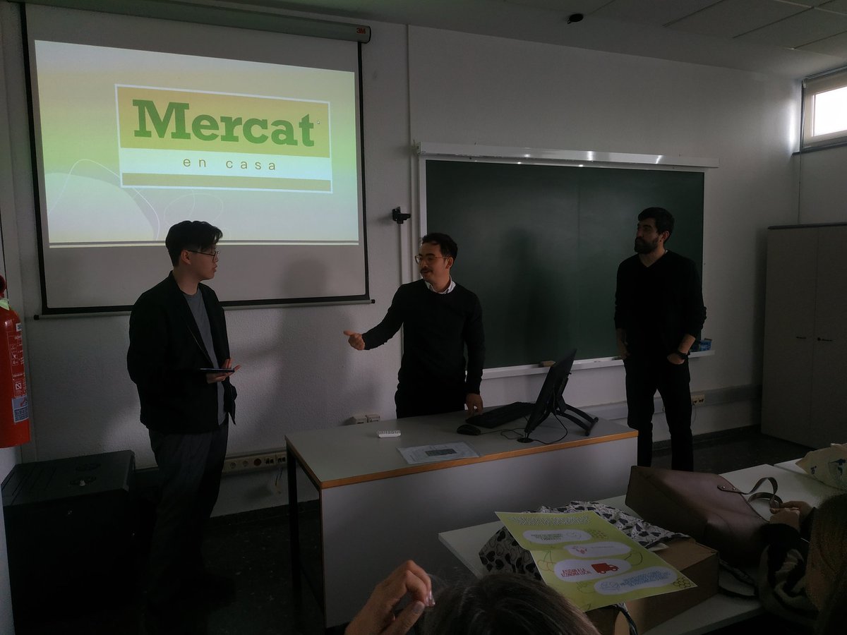 confecomercUPV's tweet photo. Proyectos del #Challenge Mercados de @catconfecomUPV  y estudiantes @eamp : bon appetech/ comunidad y servicios,  mercat/delivery y fidelización, Tradicionalmente adaptado/economy silver, Mercaclub/club de confianza @ConfecomercCV @confemercats @eamnupv https://t.co/0Nb42uYNo5