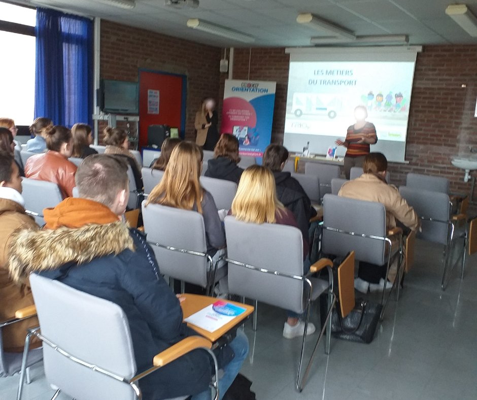 keolisoise's tweet photo. Nous étions présents ce jour avec Transdev et Proch'Orientation au lycée Cassini à Clermont afin d'échanger avec les élèves sur les métiers du transport
#keolis #transdev #régionhautsdefrance #orientation #métiersdutransport #prochorientation #keolisoise https://t.co/anEJfpXYnE